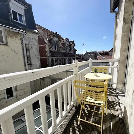 «  La Mouette Rieuse »